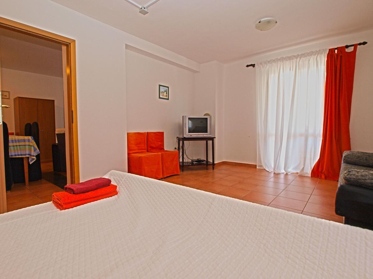 Apartments Marija 85 Fažana Buitenkant foto
